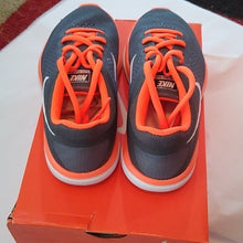 Load image into Gallery viewer, Nike Flex Running Athletic Shoes, 4Y, Dark Grey/White/Total Orange