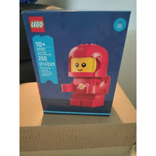 Load image into Gallery viewer, LEGO Up-Scaled Baby Astronaut 40767 GWP Space Baby Limited Edition Set Upscaled
