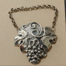 Load image into Gallery viewer, Caspi Judaica Sterling Silver Grape Cluster Wine Decanter Bottle Tag Label