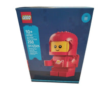 Load image into Gallery viewer, LEGO Up-Scaled Baby Astronaut 40767 GWP Space Baby Limited Edition Set Upscaled