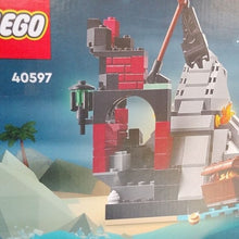 Load image into Gallery viewer, Lego 40597 Scary Pirate Island Building Set 214 pcs