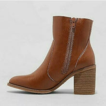 Load image into Gallery viewer, Universal Thread Cognac Cleo Ankle Boots, Size 10