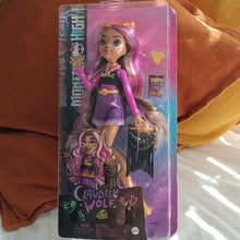 Load image into Gallery viewer, Mattel Monster High Clawdeen's Day Out Doll G3 CLAWDEEN WOLF 2023 NEW!