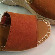Load image into Gallery viewer, Universal Thread Cognac Morgan Sandals, size 11