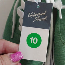 Load image into Gallery viewer, Universal Thread Women's Vulcanized Molly Sneakers, Green, size 10