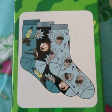 Load image into Gallery viewer, Rick & Morty SLIM FIT Hawaiian Shirt Size XXL + 3 Pair Crew Socks