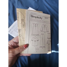 Load image into Gallery viewer, Simplicity 2831 Size HH Girls Nightgown, Pajamas & Slippers Pattern Uncut