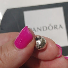 Load image into Gallery viewer, Pandora Silver Engraved New York City NYC Apple Charm 791026