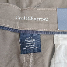 Load image into Gallery viewer, Croft & Barrow Ultimate Comfort Cargo Shorts, Shadow Brown, size 42
