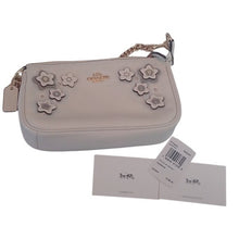 Load image into Gallery viewer, Coach F73443 Pebbled Leather Floral Applique Large Wristlet, IM/Chalk