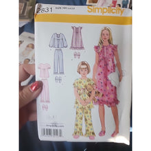 Load image into Gallery viewer, Simplicity 2831 Size HH Girls Nightgown, Pajamas & Slippers Pattern Uncut
