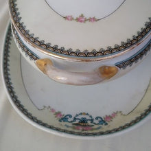 Load image into Gallery viewer, 1920s Morimura Noritake China CALAIS Covered Gravy Boat w/ Attached Plate