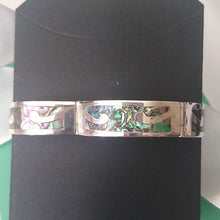 Load image into Gallery viewer, Sterling Silver 5 Panel Hinged Hecho en Mexico Abalone Inlay bracelet, 7&quot;
