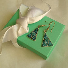 Load image into Gallery viewer, Alpaca Silver Crushed Stone Triangle Earrings