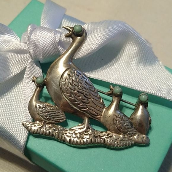 Vintage Silver Mama Duck + 3 Ducklings with Turquoise Eyes Brooch Mexico, 11.65g