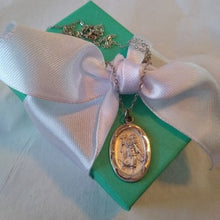 Load image into Gallery viewer, Vintage Sterling Silver 925 Saint Christopher Oval Medal on 18" Chain