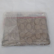 Load image into Gallery viewer, Coach Outline Signature Corner Zip Wristlet F58033 Khaki/True Red