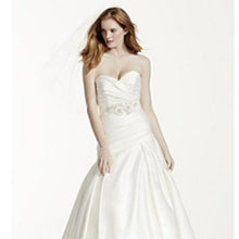 Load image into Gallery viewer, David's Bridal Strapless Satin A- Line Wedding Dress w/Ruching, MB3651, Ivory, 4