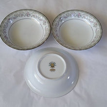 Load image into Gallery viewer, Noritake Edgewood Dinner Plate + 3 Fruit Bowls