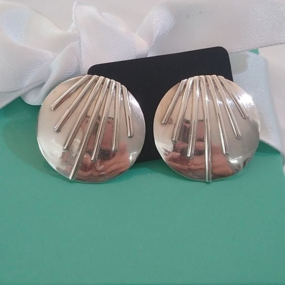 Vintage G. Smith Navajo Round Clip-On Earrings in Sterling Silver 925