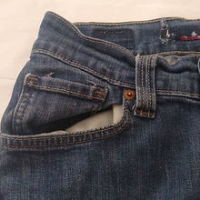 Load image into Gallery viewer, Levi's Stretch Denim Rolled edge Shorts, 3 Medium