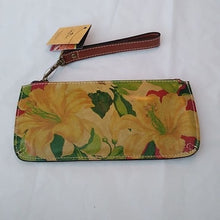 Load image into Gallery viewer, Patricia Nash P556397 St. Croce Wristlet in Spring Lily