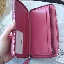 Load image into Gallery viewer, Coach F39885 Embossed Continental Wallet, SV/Strawberry