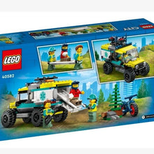 Load image into Gallery viewer, Lego 40582 4x4 Off-Road Ambulance Rescue Building Set