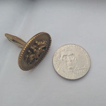 Load image into Gallery viewer, Vintage Scripto Lights & Links Roman Emperor Spartan Soldiers Cufflinks