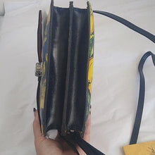 Load image into Gallery viewer, Patricia Nash Positano Limon Print Lanza Crossbody