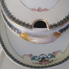 Load image into Gallery viewer, 1920s Morimura Noritake China CALAIS Covered Gravy Boat w/ Attached Plate
