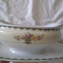Load image into Gallery viewer, Noritake Romeo Gravy Boat w/attached Lin…

