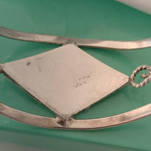 Load image into Gallery viewer, Alpaca Silver + Abalone Floral Child's Bracelet Mexico