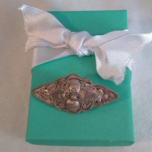 Load image into Gallery viewer, Vintage Artisan Silver Wirework Filigree Bar Brooch, tested
