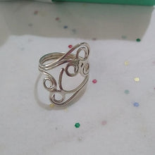 Load image into Gallery viewer, Sterling Silver 925 Openwork Scroll Ring, size 5.5