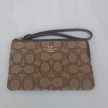 Load image into Gallery viewer, Coach Outline Signature Corner Zip Wristlet F58033 Khaki/Brown