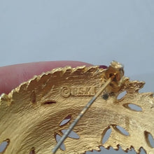 Load image into Gallery viewer, Vintage BSK Goldtone Metal Leaf Brooch