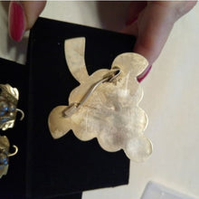 Load image into Gallery viewer, Vintage 1940s Sterling Silver Grape Bunch Brooch and Screw back earrings Set