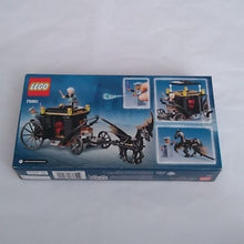 Load image into Gallery viewer, Lego 75951 Fantastic Beasts Grindelwald's Escape Building Set 132 Pc. Retired