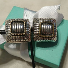 Load image into Gallery viewer, Vintage Signed Sterling Silver Taxco TN-49 Mexican Artisan made Clip-On Earrings