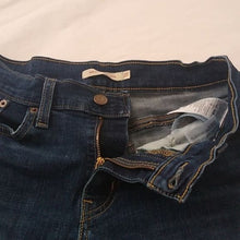 Load image into Gallery viewer, Levi's Mid- Length Stretch Denim Shorts, Size 27