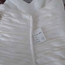 Load image into Gallery viewer, David's Bridal Strapless Satin A- Line Wedding Dress w/Ruching, MB3651, Ivory, 4