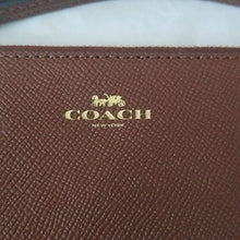 Load image into Gallery viewer, Coach F58032 Crossgrain Leather Corner Zip Wristlet, IM/Saddle 2