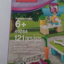 Load image into Gallery viewer, Lego Friends 40264 Heartlake City Accessories Building Set 121 pc. Retired