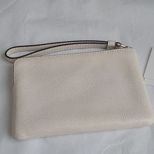 Load image into Gallery viewer, Coach F15154 Corner Zip Wristlet in Glitter Crossgrain Leather IM/Chalk