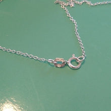 Load image into Gallery viewer, 925 Mother-of-pearl Pendant with Peridot CZ Star 18" Chain Necklace