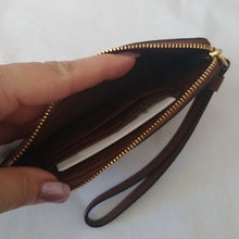 Load image into Gallery viewer, Coach F58032 Crossgrain Leather Corner Zip Wristlet, IM/Saddle 2