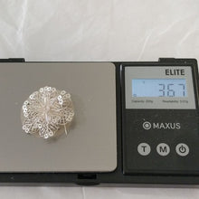 Load image into Gallery viewer, Vintage Sterling Silver Floral Flower Filigree Brooch Pin