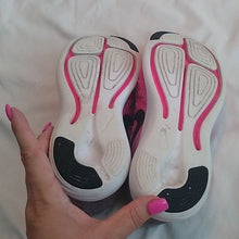 Load image into Gallery viewer, Nike Lunarstelos Blast Girls Shoes 5.5 Y