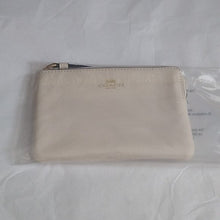 Load image into Gallery viewer, Coach F15154 Corner Zip Wristlet in Glitter Crossgrain Leather IM/Chalk